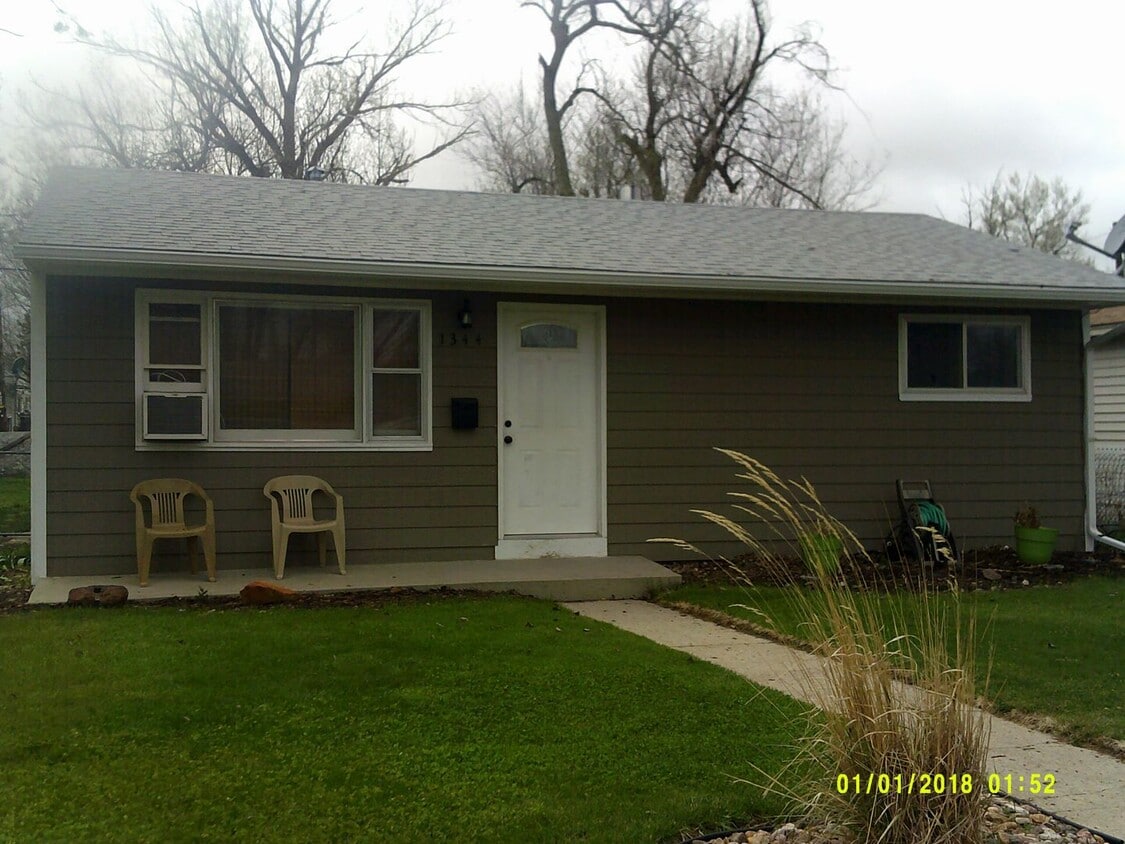 Primary Photo - Fully Remodeled Two Bedroom Home
