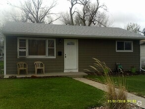 Building Photo - 1344 Custer Ave