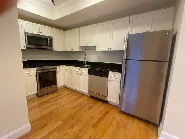 Photo - 219 Commonwealth Ave (Newton, MA) Apartment