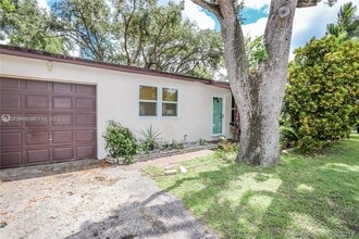 Building Photo - 2274 SW 44th St