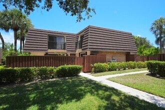 Building Photo - 1008 10th Ct