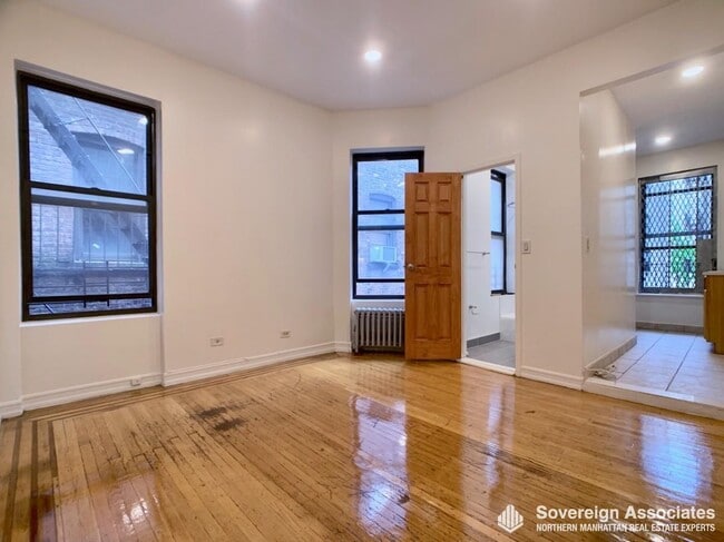 Foto del edificio - 3133 Broadway