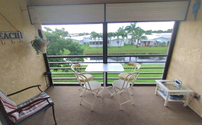 Foto del edificio - 2181 W Woolbright Rd
