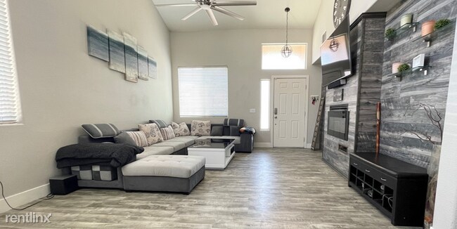 Building Photo - 4 br, 2 bath House - 6337 Legend Falls Str...