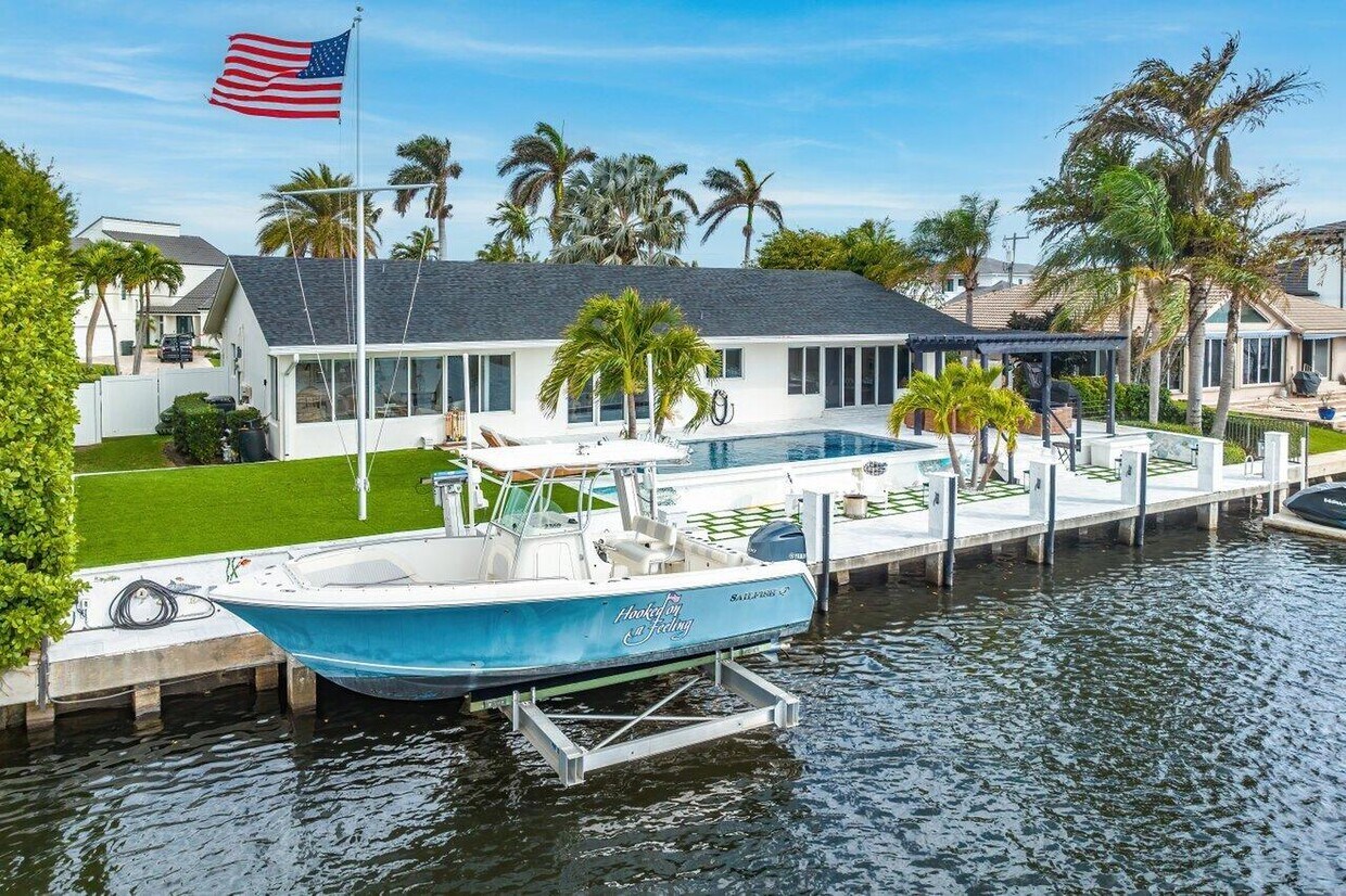 Primary Photo - 5 Inlet Cay Dr