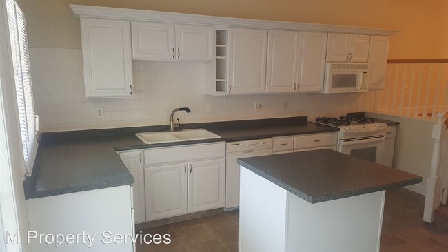 Building Photo - 4 br, 1.5 bath House - 107 Pensdale Street