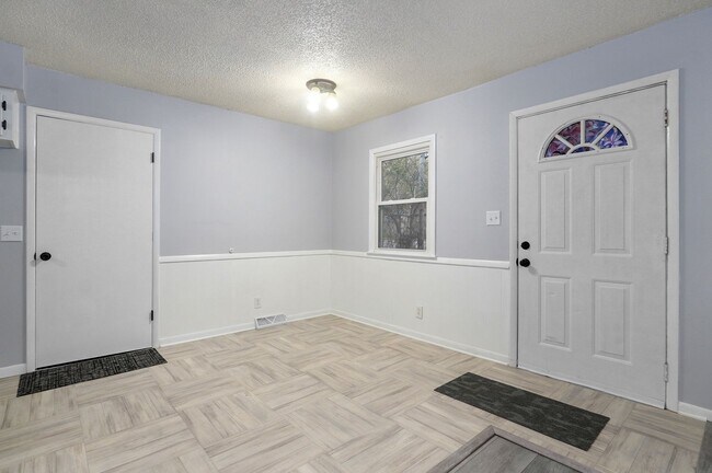 Foto del edificio - Newly Updated Home!