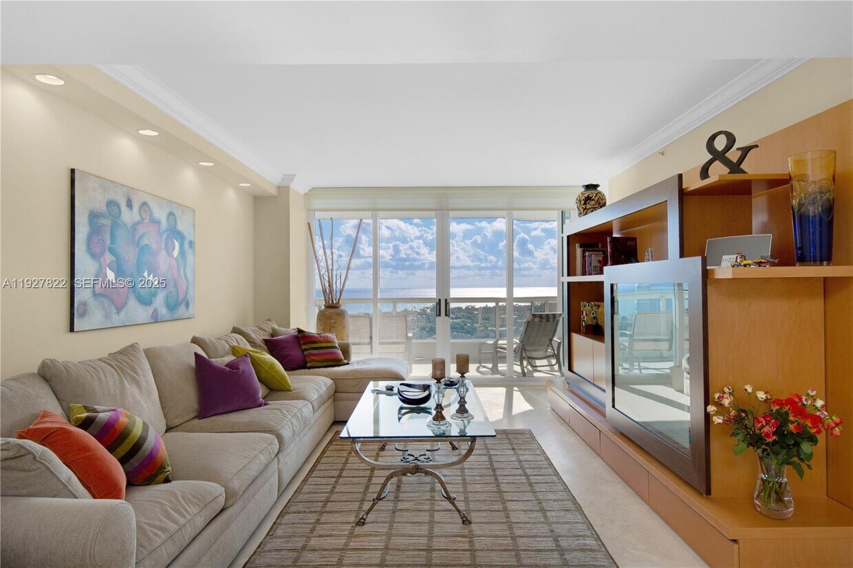 Foto principal - 21055 Yacht Club Dr