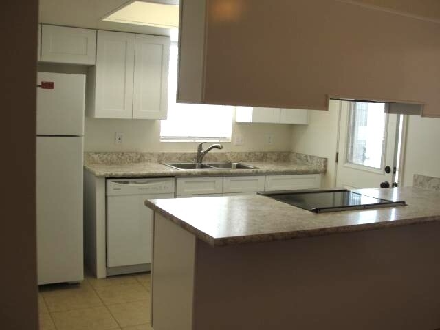 Cocina remodelada del dúplex n.° 2 - 121 E 14th Pl