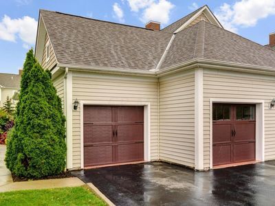 Oversized 2-Car Garage - 4020 Legend