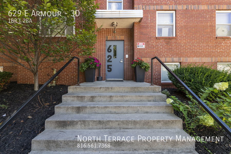 Primary Photo - Spacious 1-Bedroom Apartment in Central Hy...