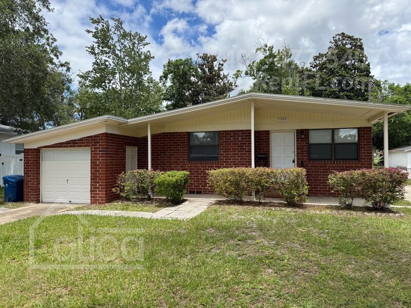 Primary Photo - 1851 Ector Rd