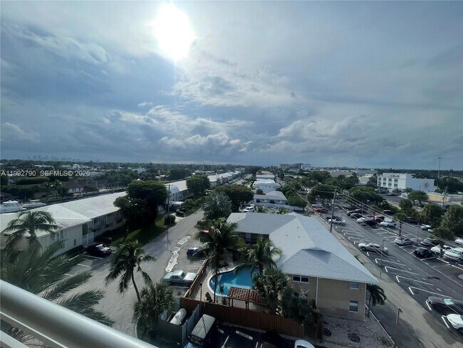Foto del edificio - 2900 NE 30th St