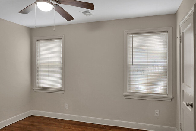 Building Photo - NEST / ALL APPLIANCES INCLUDED