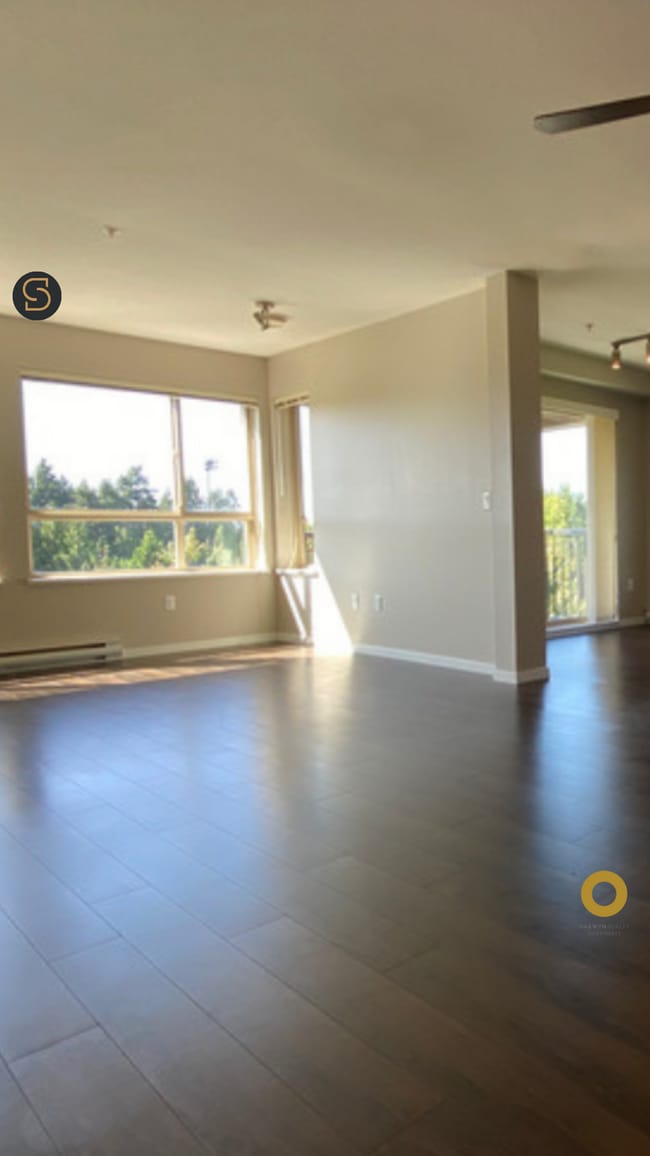 Building Photo - 3156 Dayanee Springs Blvd