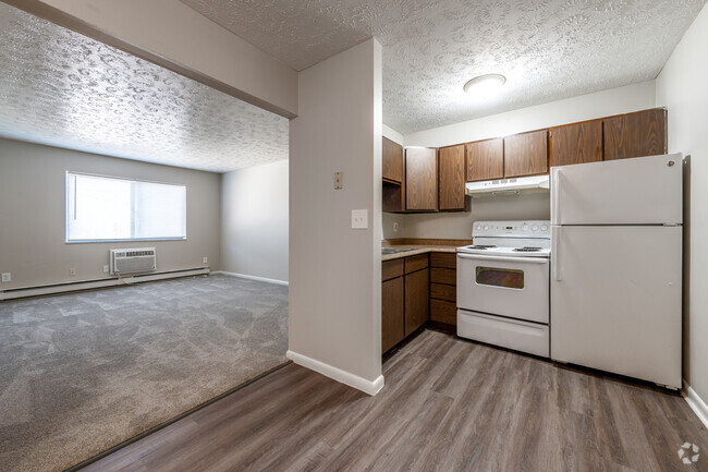 1BR, 1BA - 588SF - Timber Creek Apartments