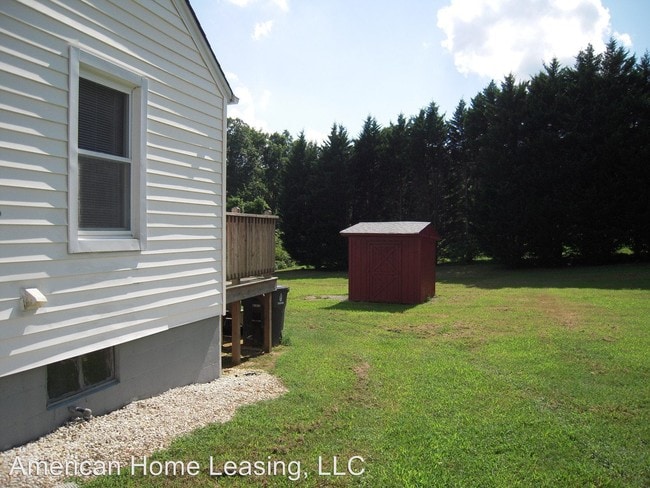Building Photo - 4520 Old Lexington Rd