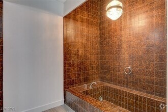 Building Photo - 945 Vegas Valley Dr