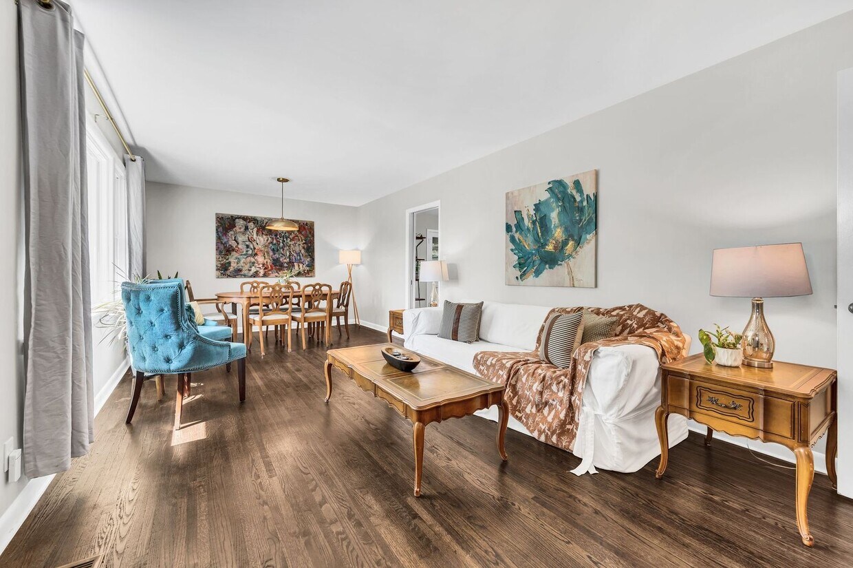 Foto principal - 3 Bedroom 1 Bath Donelson House by Two Riv...