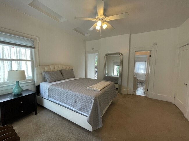 Building Photo - 99 S 14th St