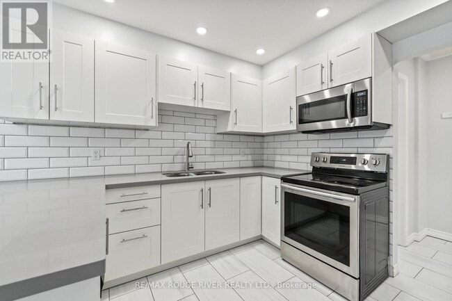 Building Photo - 95b Concession St E