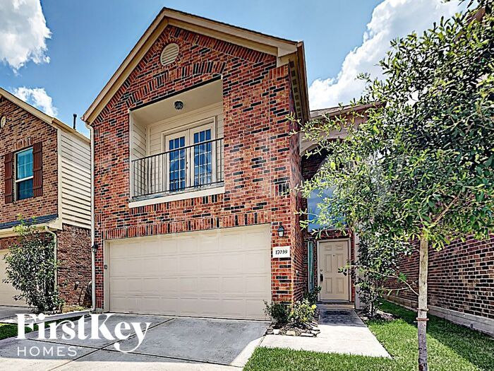 Foto principal - 17039 Amarose Dr