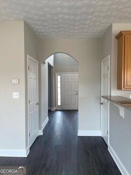 Building Photo - 299 Sheffield Chase