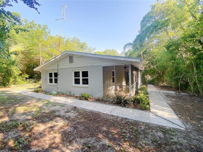 Building Photo - 120 Fairchild St