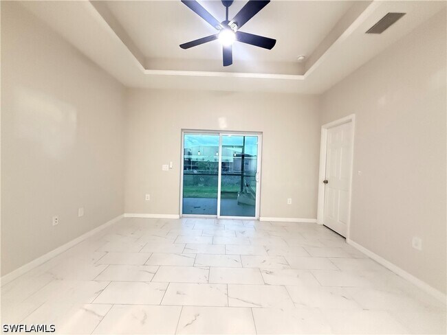 Foto del edificio - 212 Pullman St