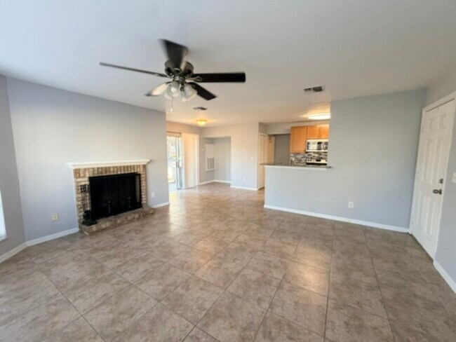 Foto del edificio - 2 bedroom 2 bath 1st floor condo in the Hidden Village Condos of Lake Mary