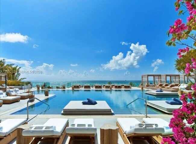Foto del edificio - 2301 Collins Ave