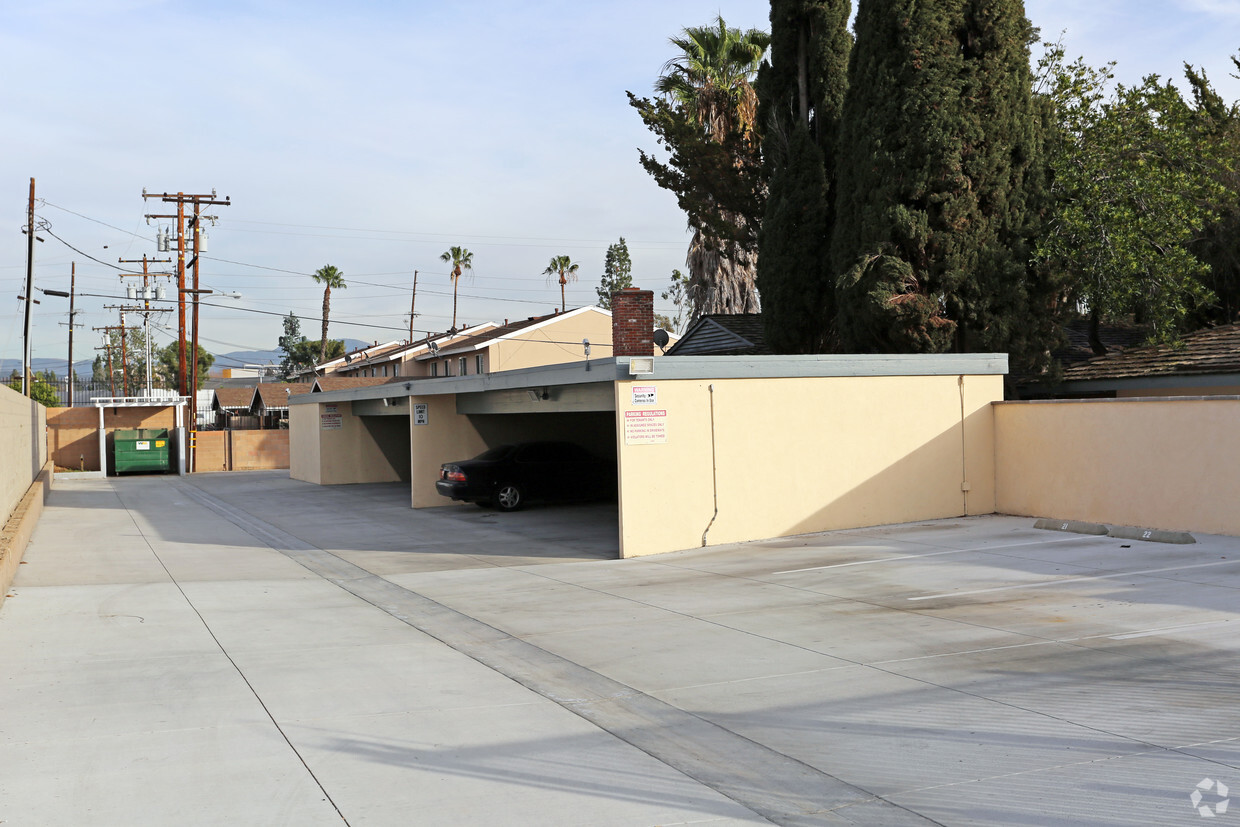 Building Photo - Garden Terrace Apartments