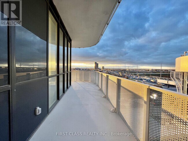 Photo du bâtiment - 195 Commerce St