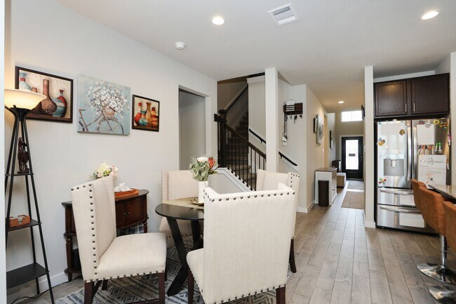 Foto del edificio - 5511 Gothic Oak Dr