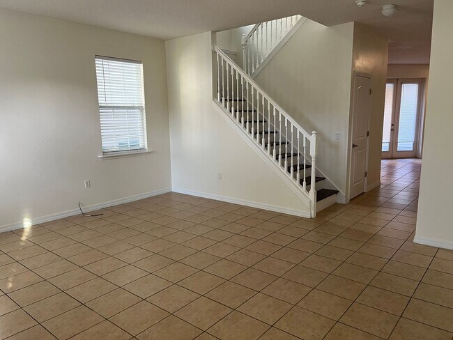 Foto del edificio - 3/2.5 Townhouse in Downtown Kissimmee