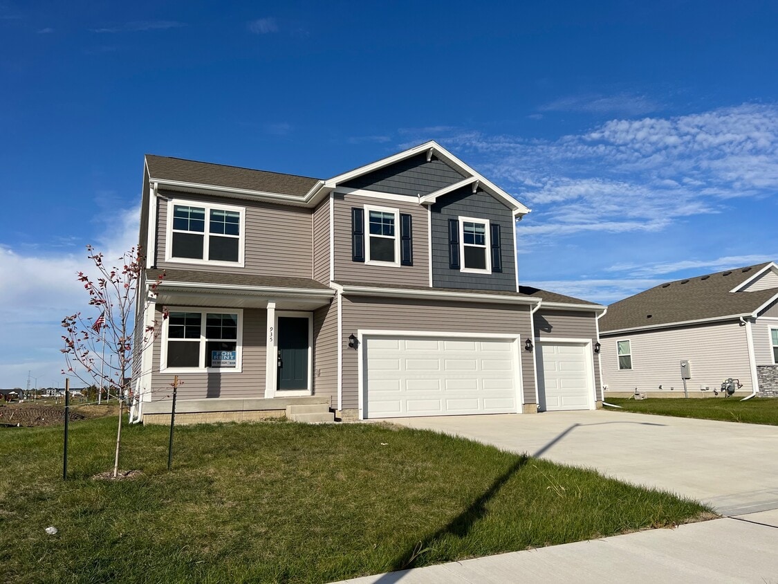 935 Bel Aire Ct, Waukee, IA 50263 House Rental in Waukee, IA