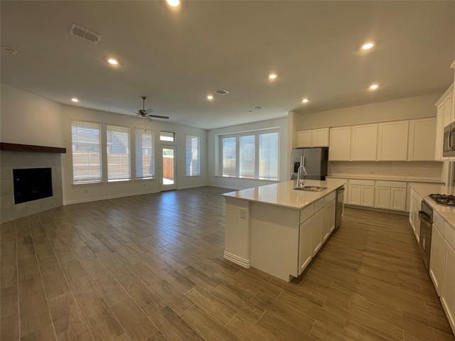 Building Photo - 3104 Cottonwood Ln