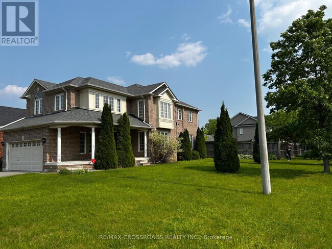 Building Photo - 33 Bugelli Dr