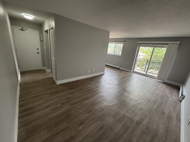 Building Photo - 93 Westwood Dr