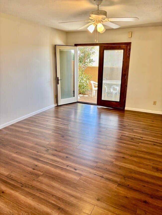 Building Photo - Two bedroom with Community Pool