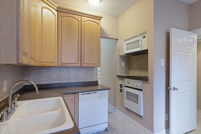 Foto del edificio - 4110 Woodhead St