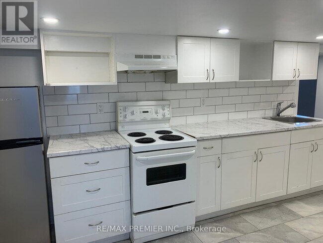 Photo du bâtiment - 191 Simcoe St S