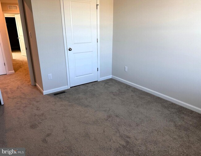 Building Photo - 842 Cotrel Lane