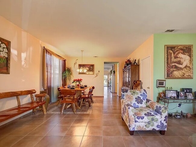 Foto del edificio - 5211 Westerfield St
