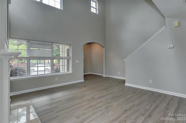 Building Photo - 8500 Summer Glen Cir