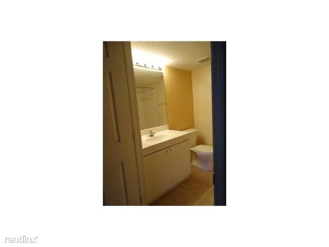 Building Photo - 1251 SE 31st Ct