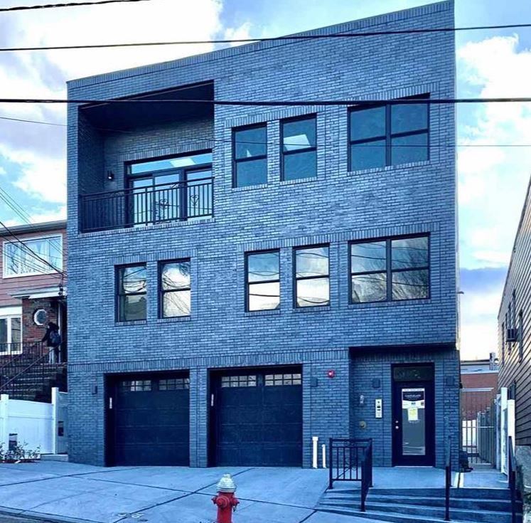 37 Spruce St, Jersey City, NJ 07306 House for Rent in Jersey City, NJ