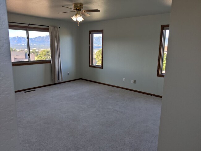 Building Photo - Stunning 3 Bed Home in Woodmoor!