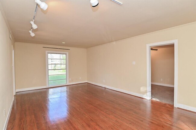 Foto del edificio - 3722 Georgetown St