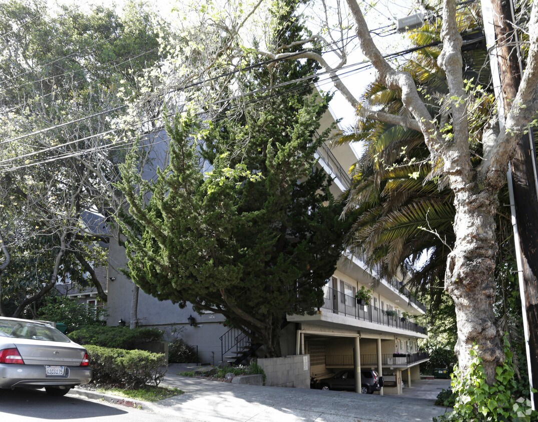 Primary Photo - 791 Kingston Ave